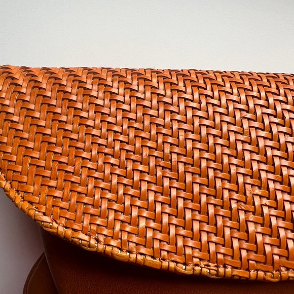 Street Level Fanny Bag/Crossbody-Woven flap (Tan/ orange) - Picture 3 of 8